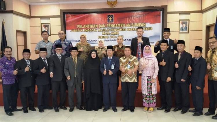 Kakanwil Lantik 9 Majelis Pengawas Daerah Notaris Kota Jambi
